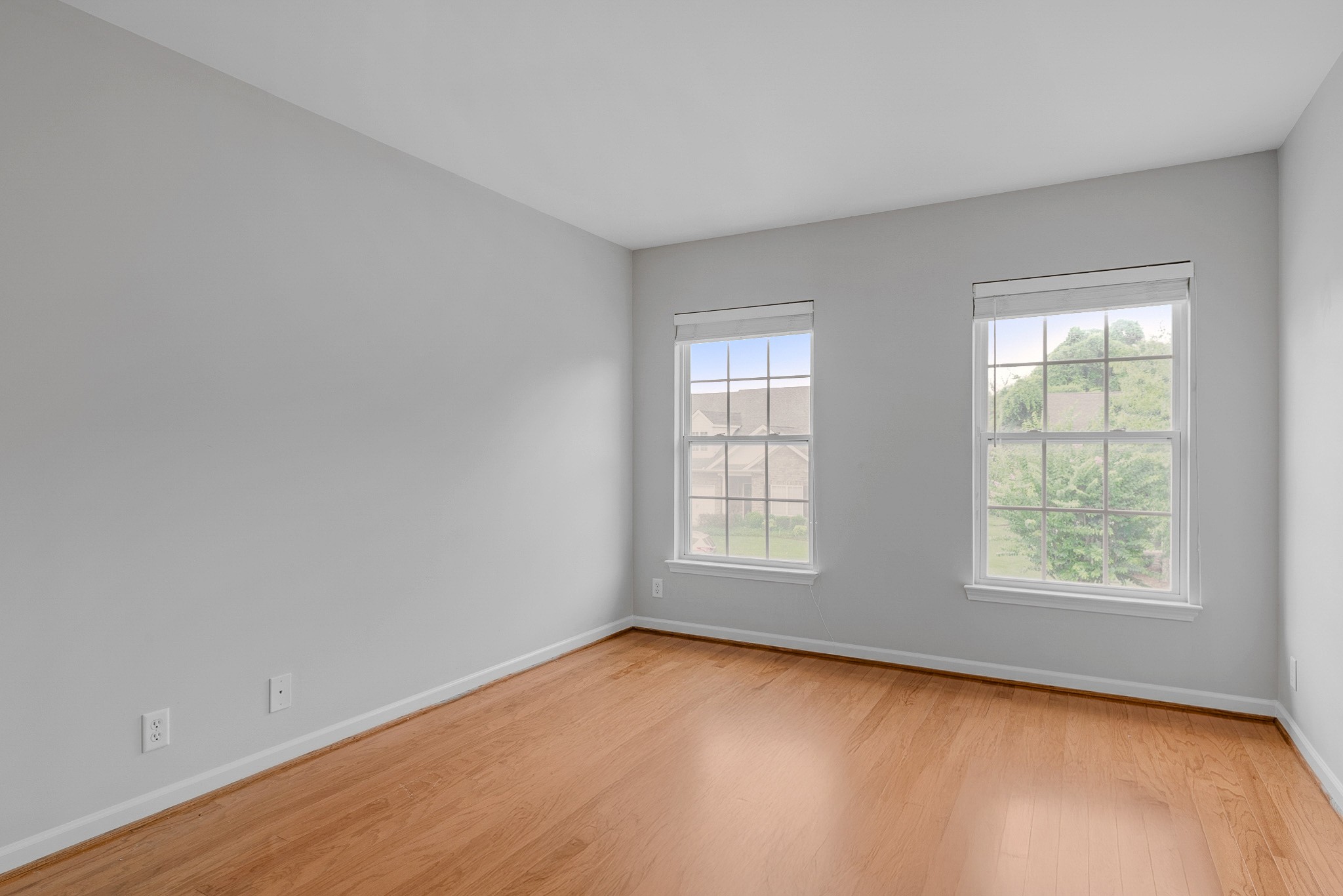 809 Barrington Place Dr