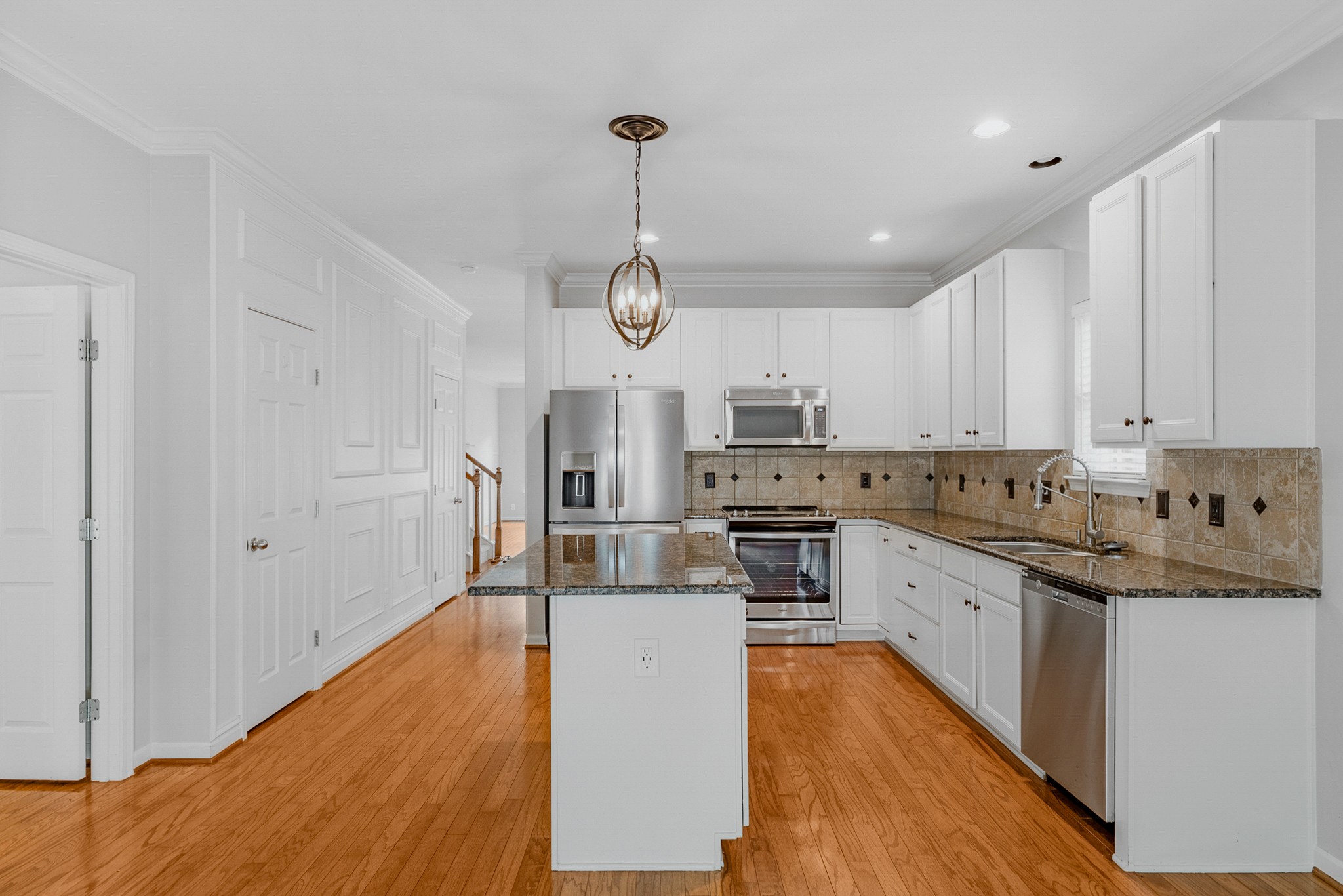 809 Barrington Place Dr