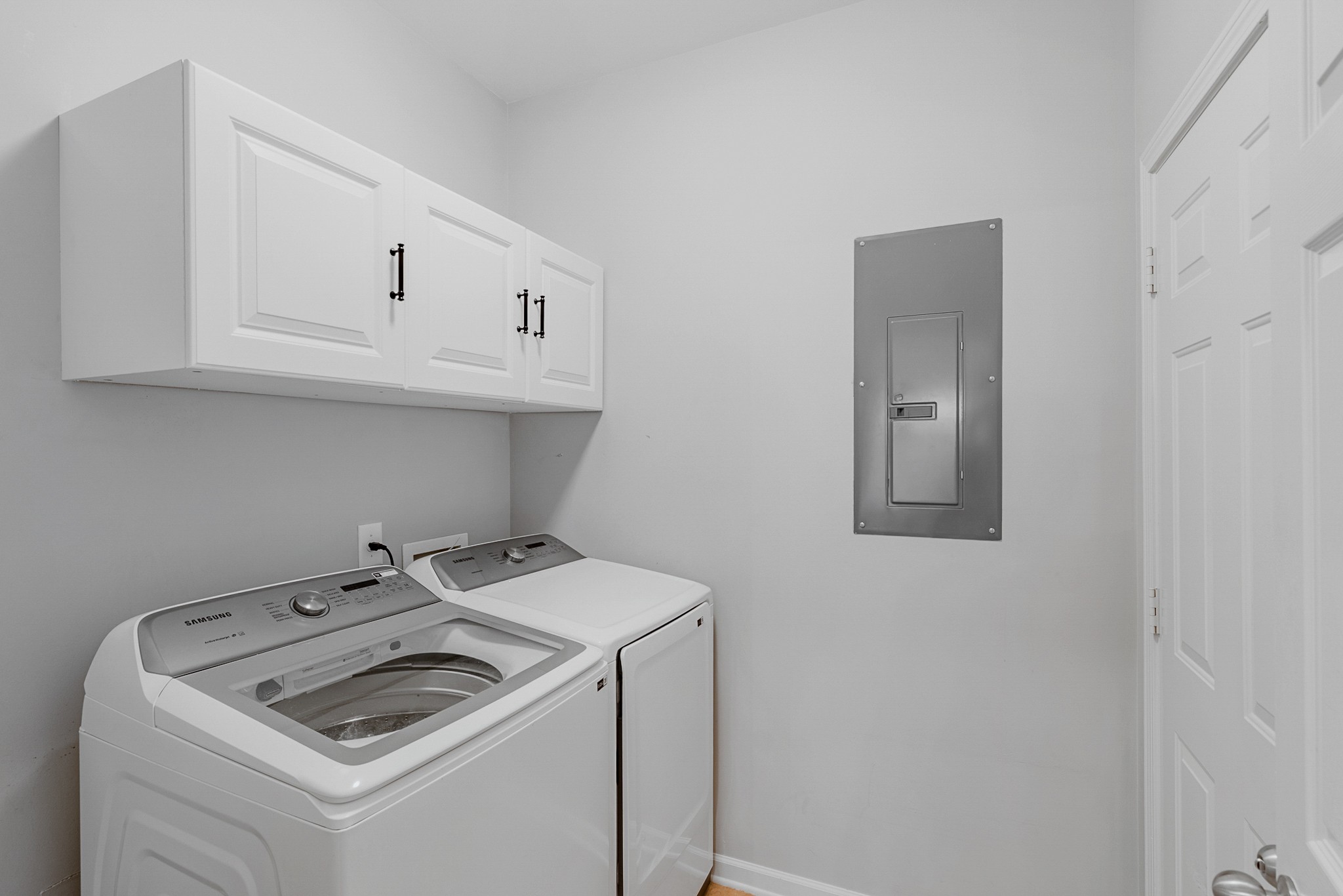 809 Barrington Place Dr