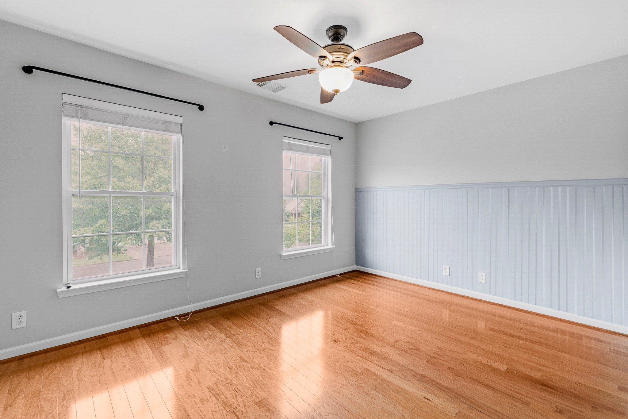 809 Barrington Place Dr