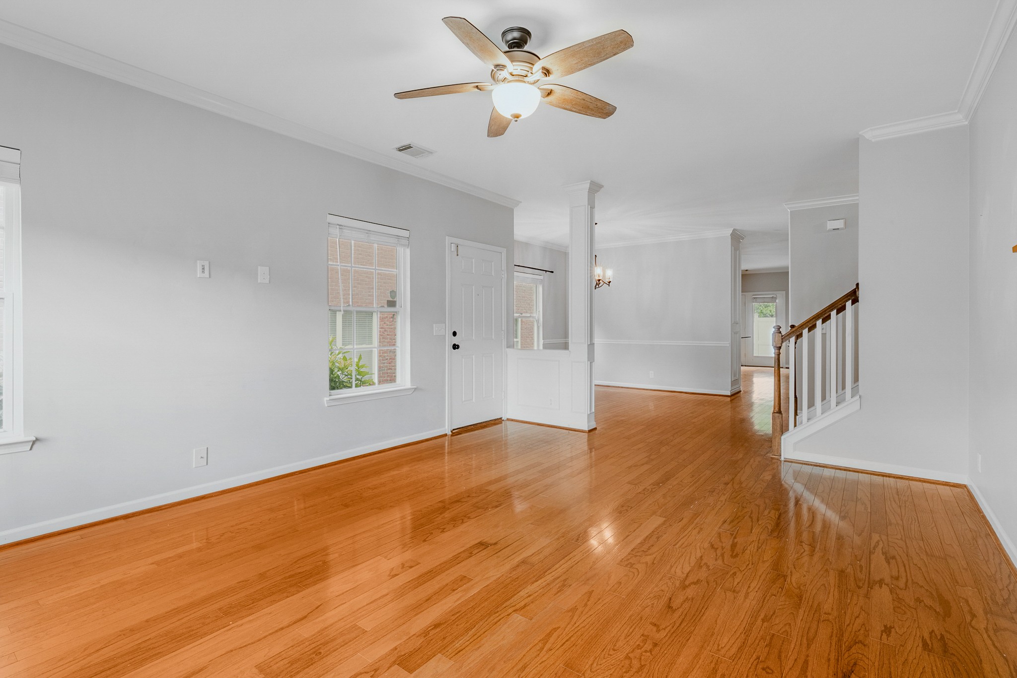 809 Barrington Place Dr