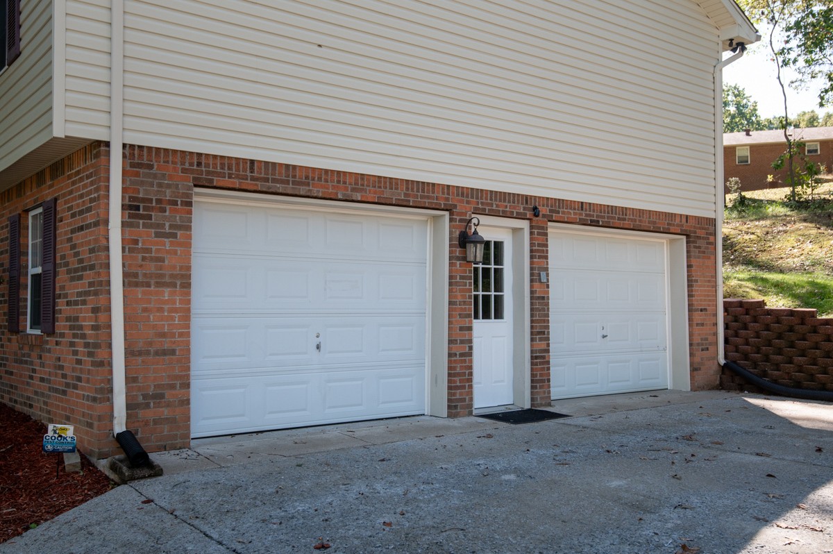 7408 Meadowwood Way