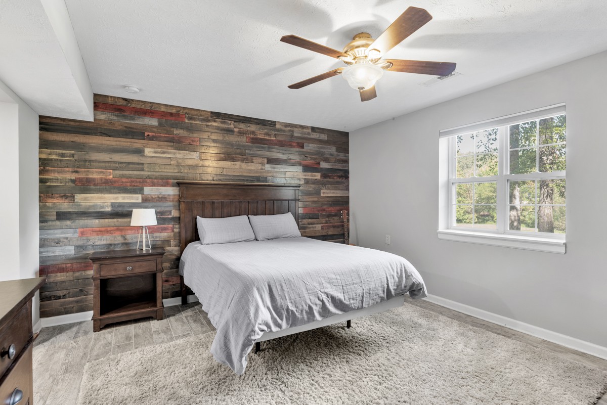 7408 Meadowwood Way