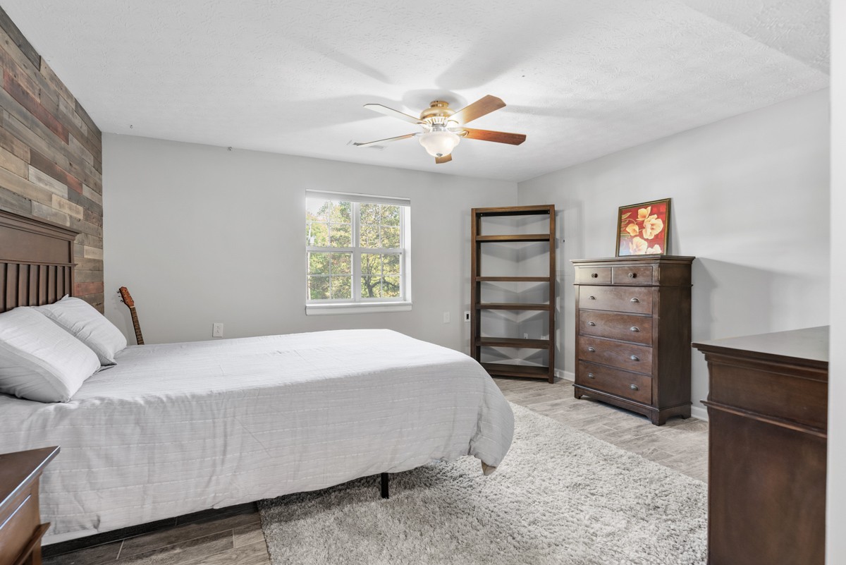 7408 Meadowwood Way