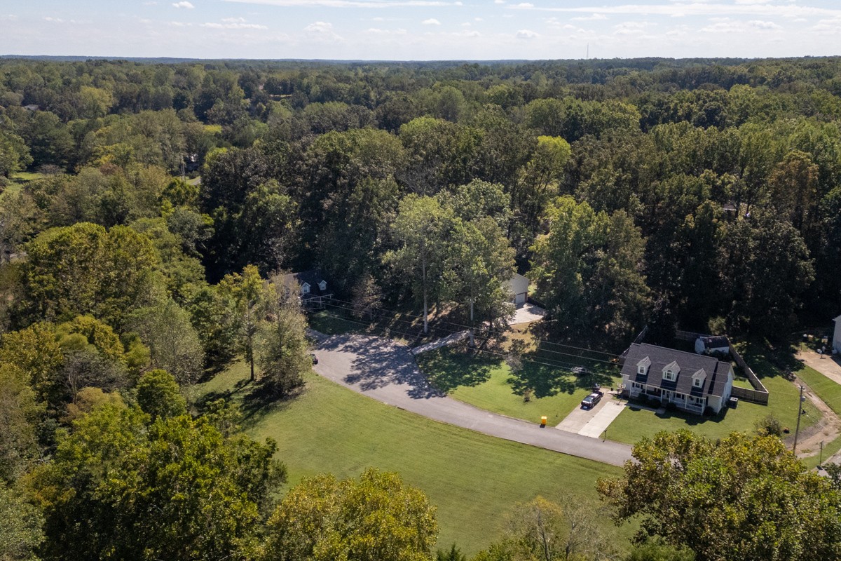 7408 Meadowwood Way