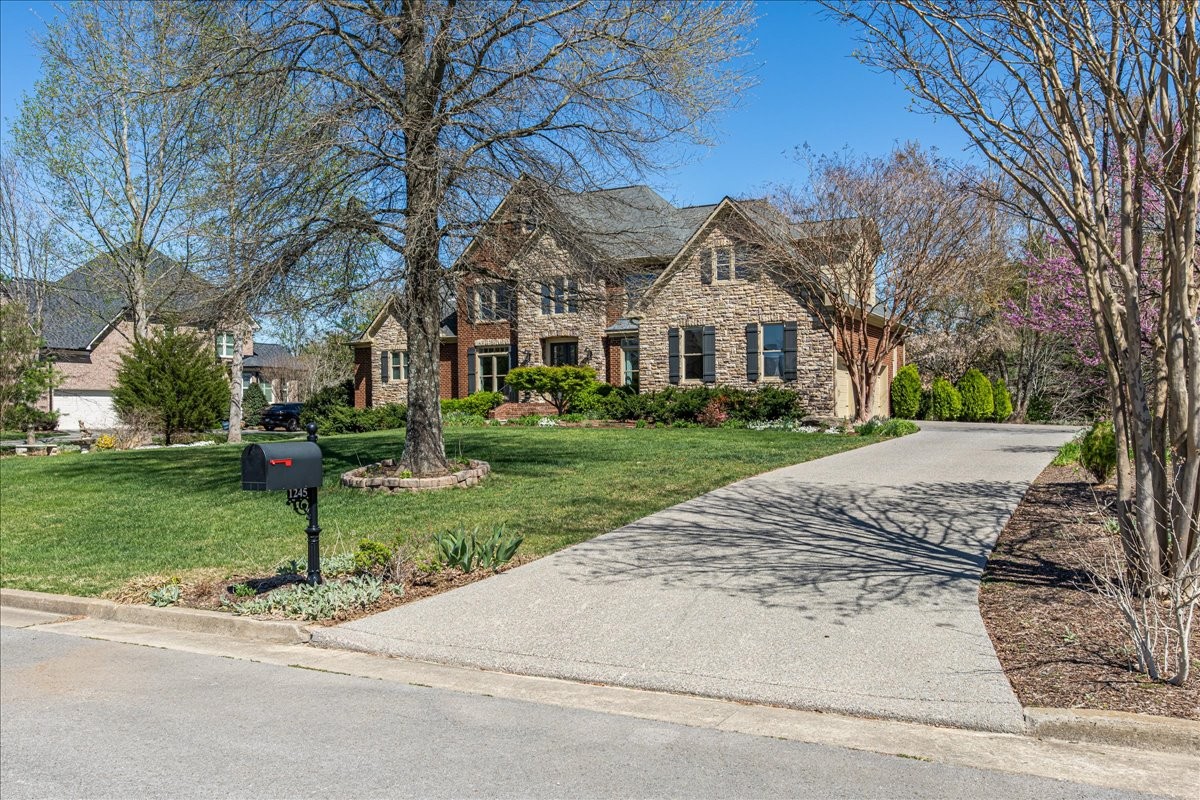 1245 Monarch Way