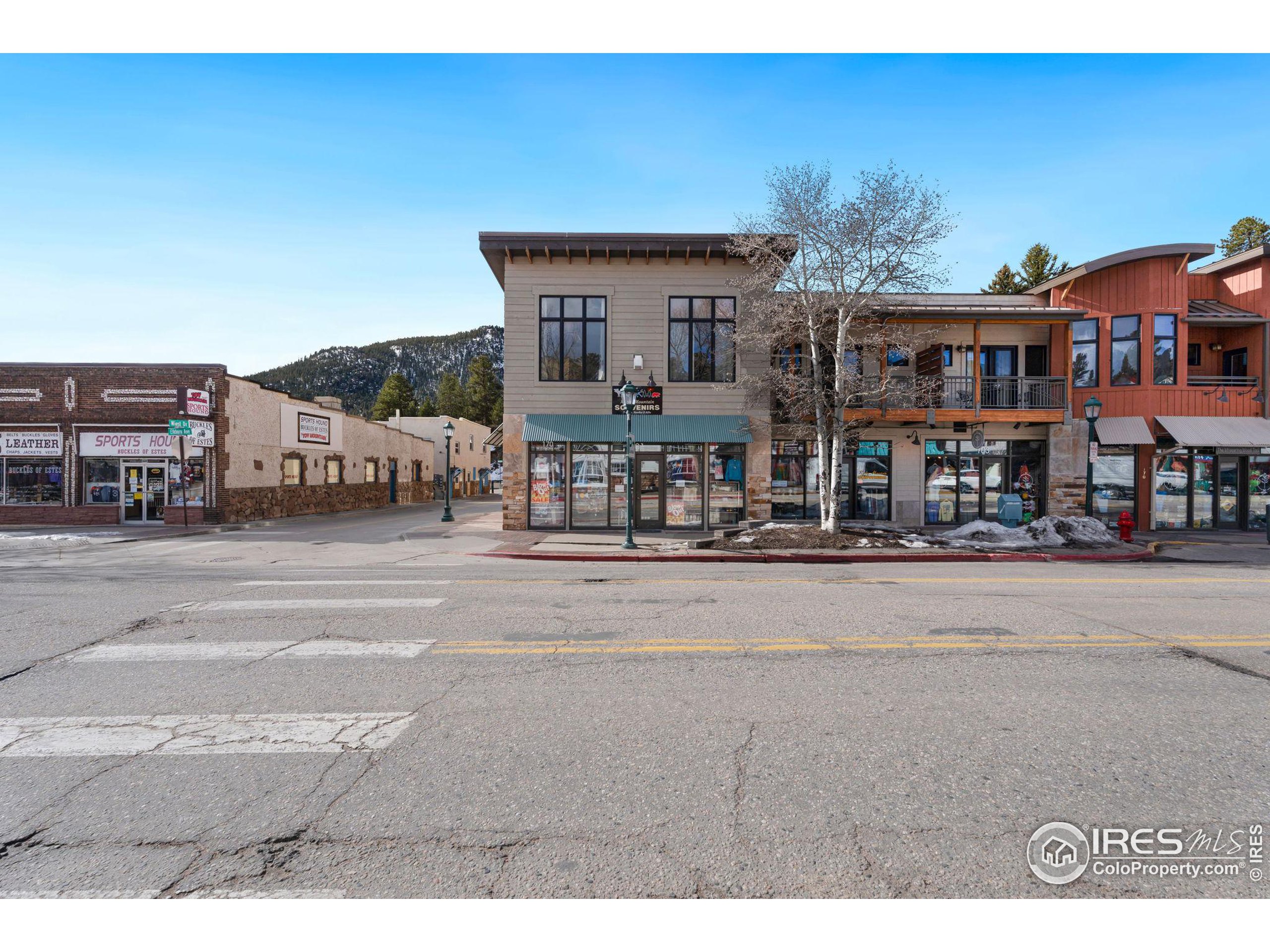 170 W Elkhorn Ave 201