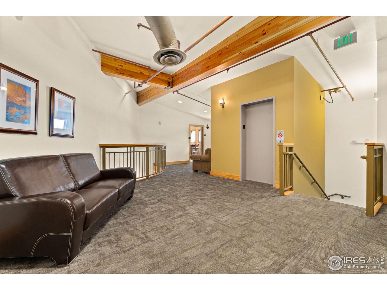 170 W Elkhorn Ave 201