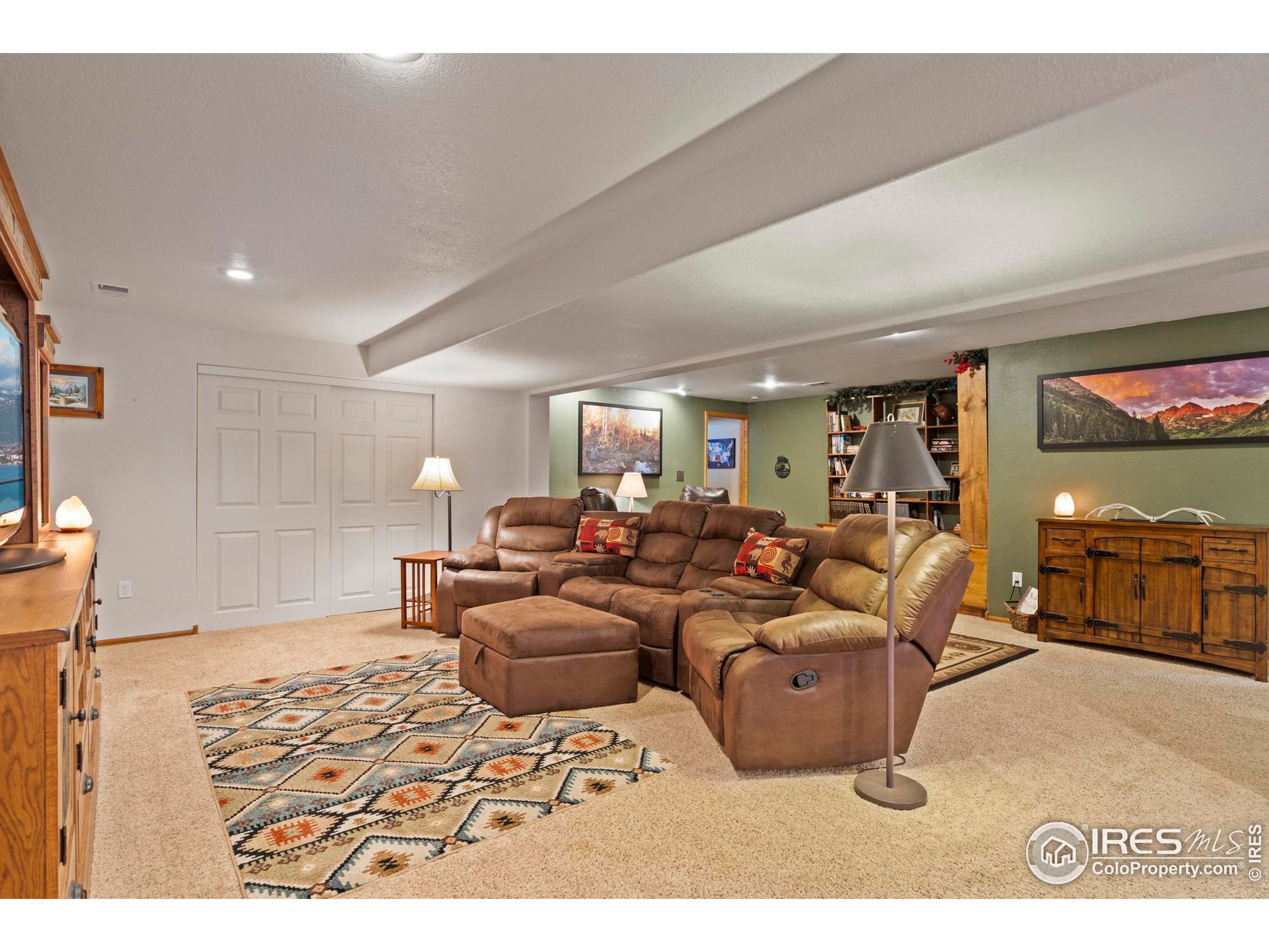 6319 Sedona Hills Dr