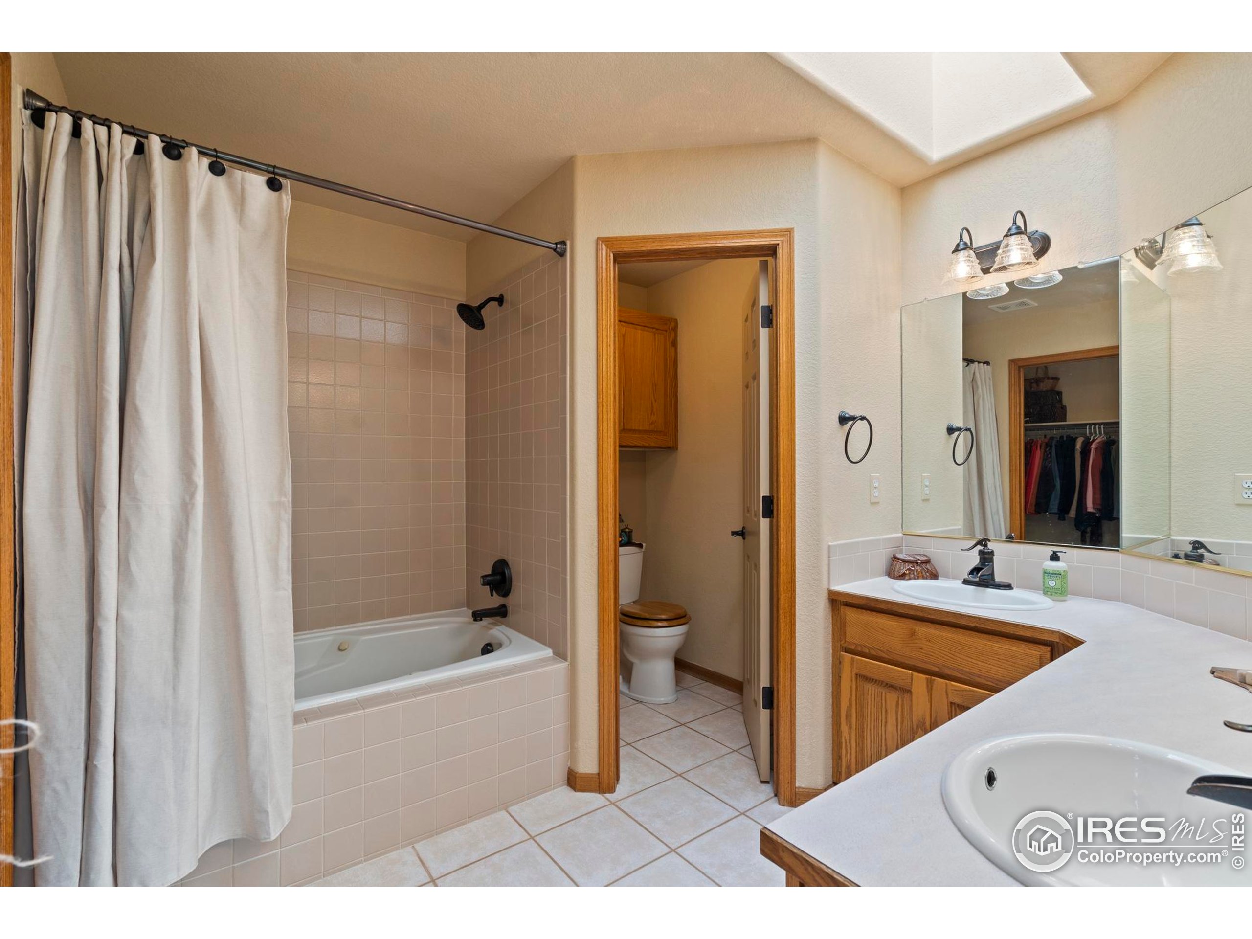 6319 Sedona Hills Dr