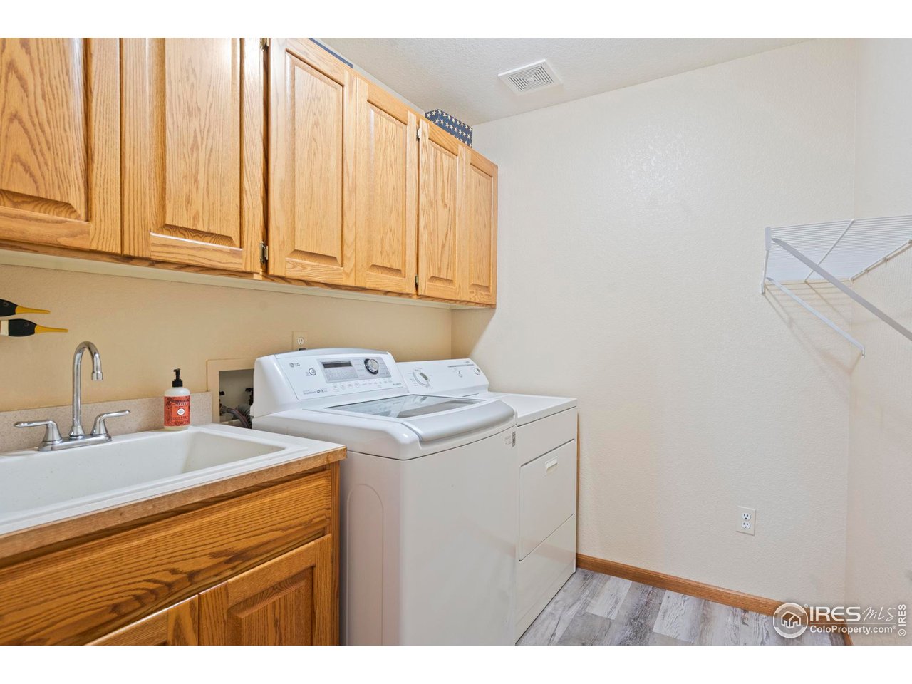 6319 Sedona Hills Dr