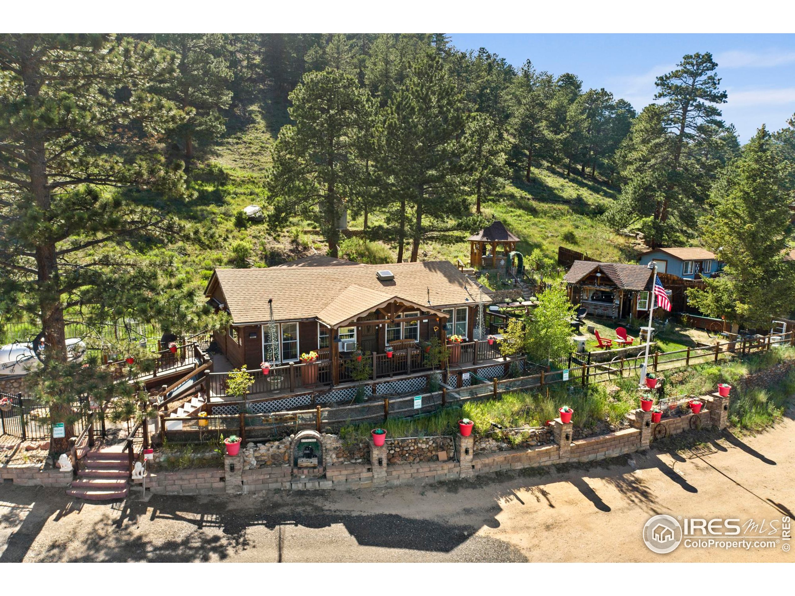 2238 Eagle Cliff Rd