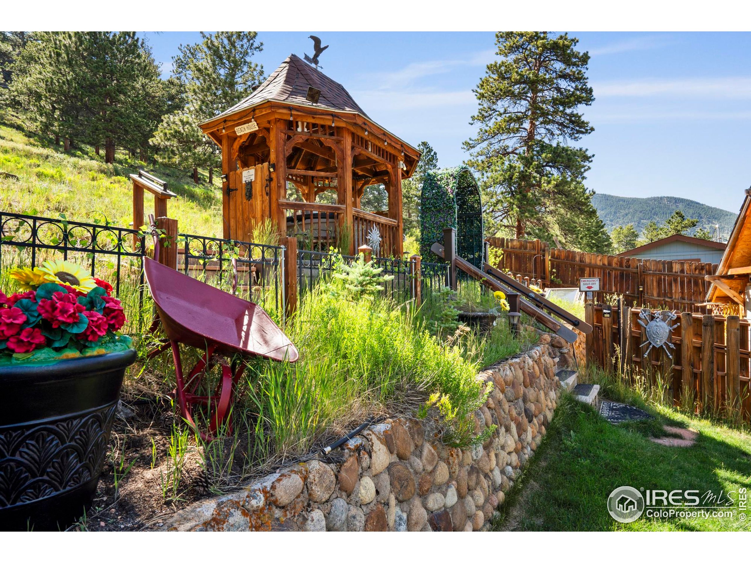 2238 Eagle Cliff Rd