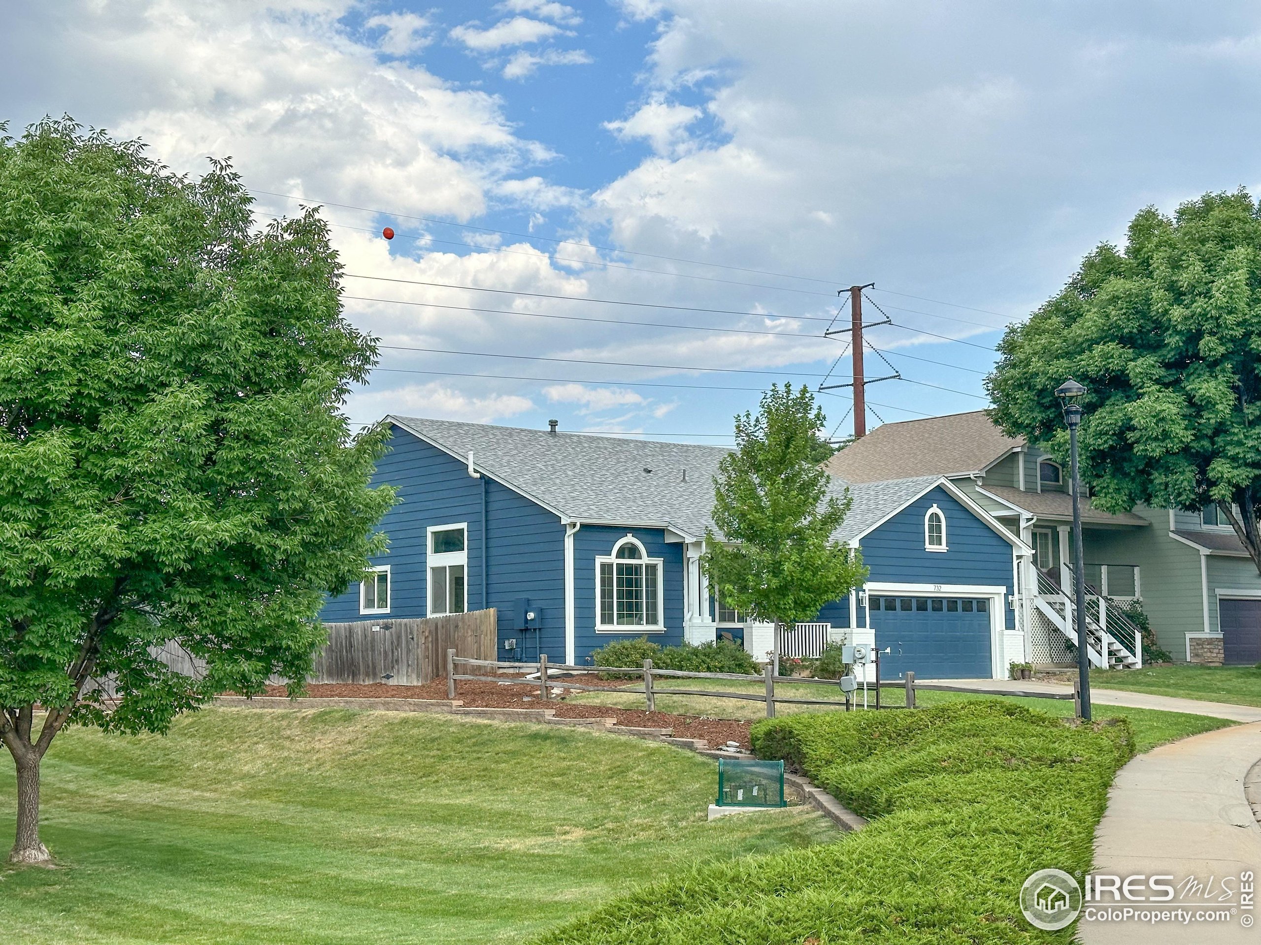 732 Bluegrass Dr