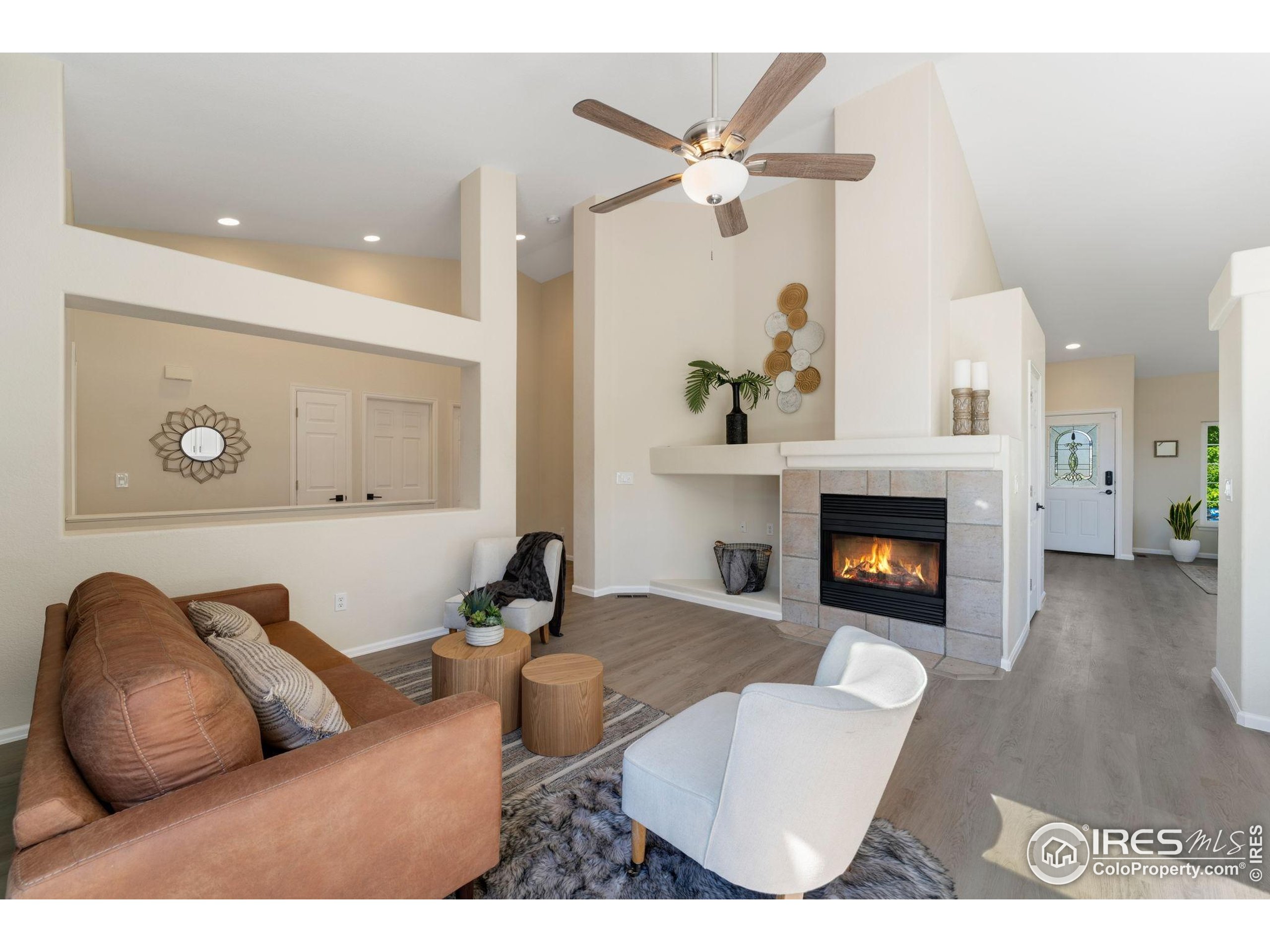 732 Bluegrass Dr