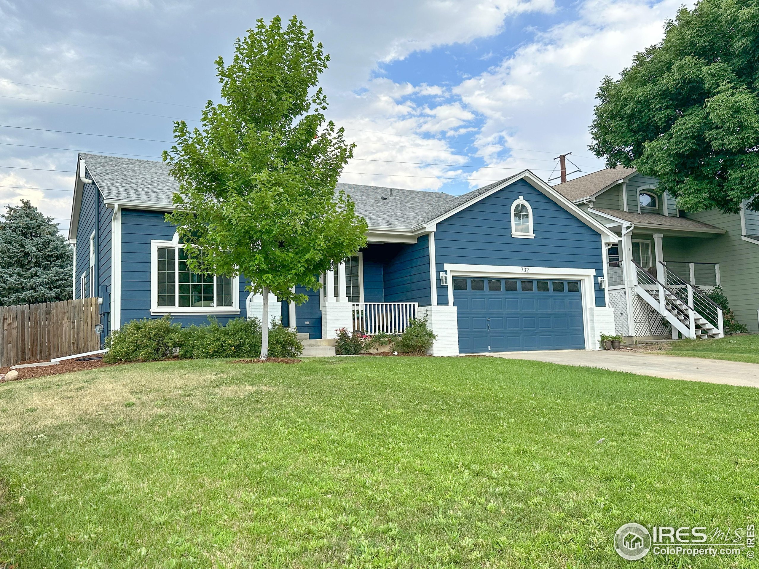 732 Bluegrass Dr