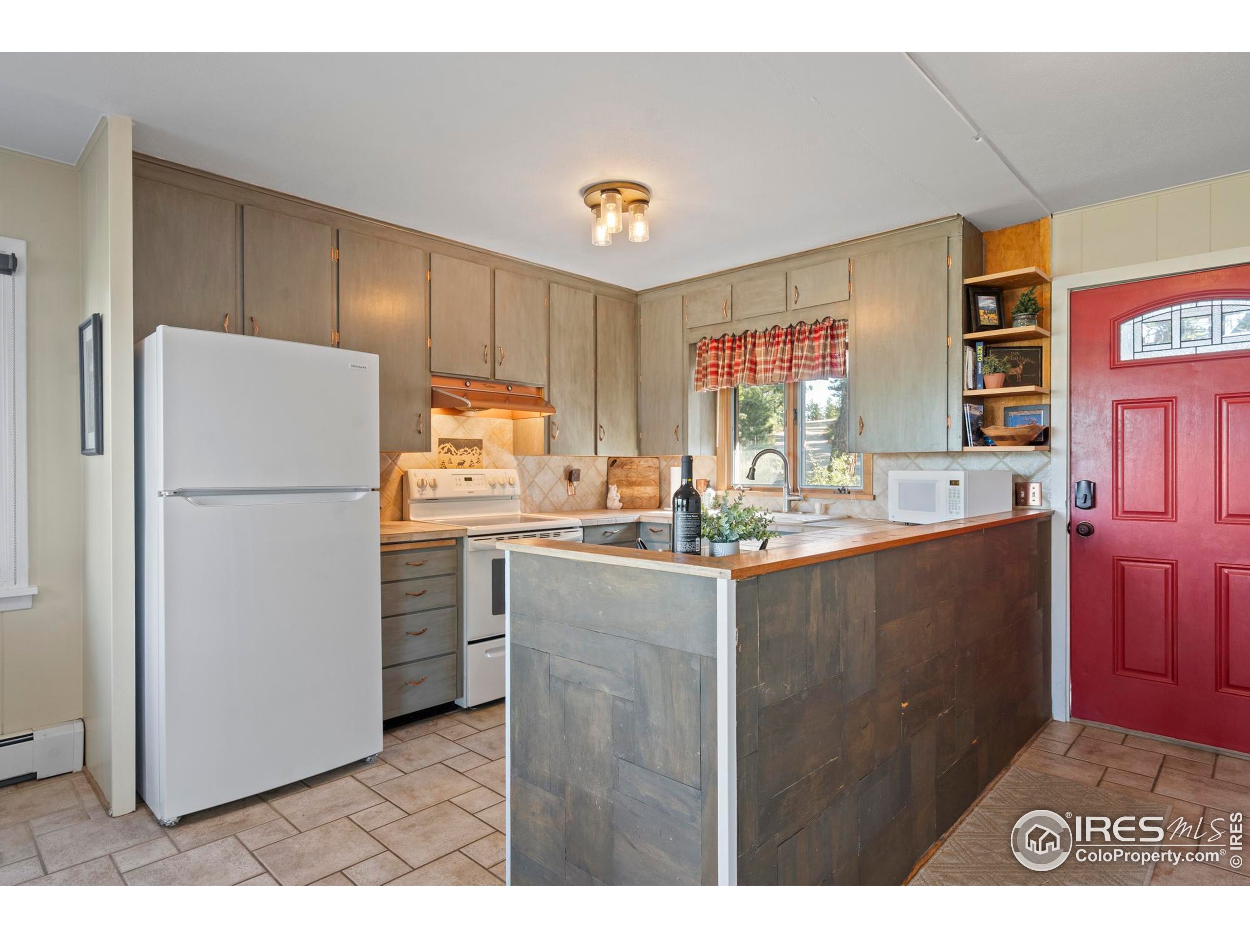 34 Alpine Dr