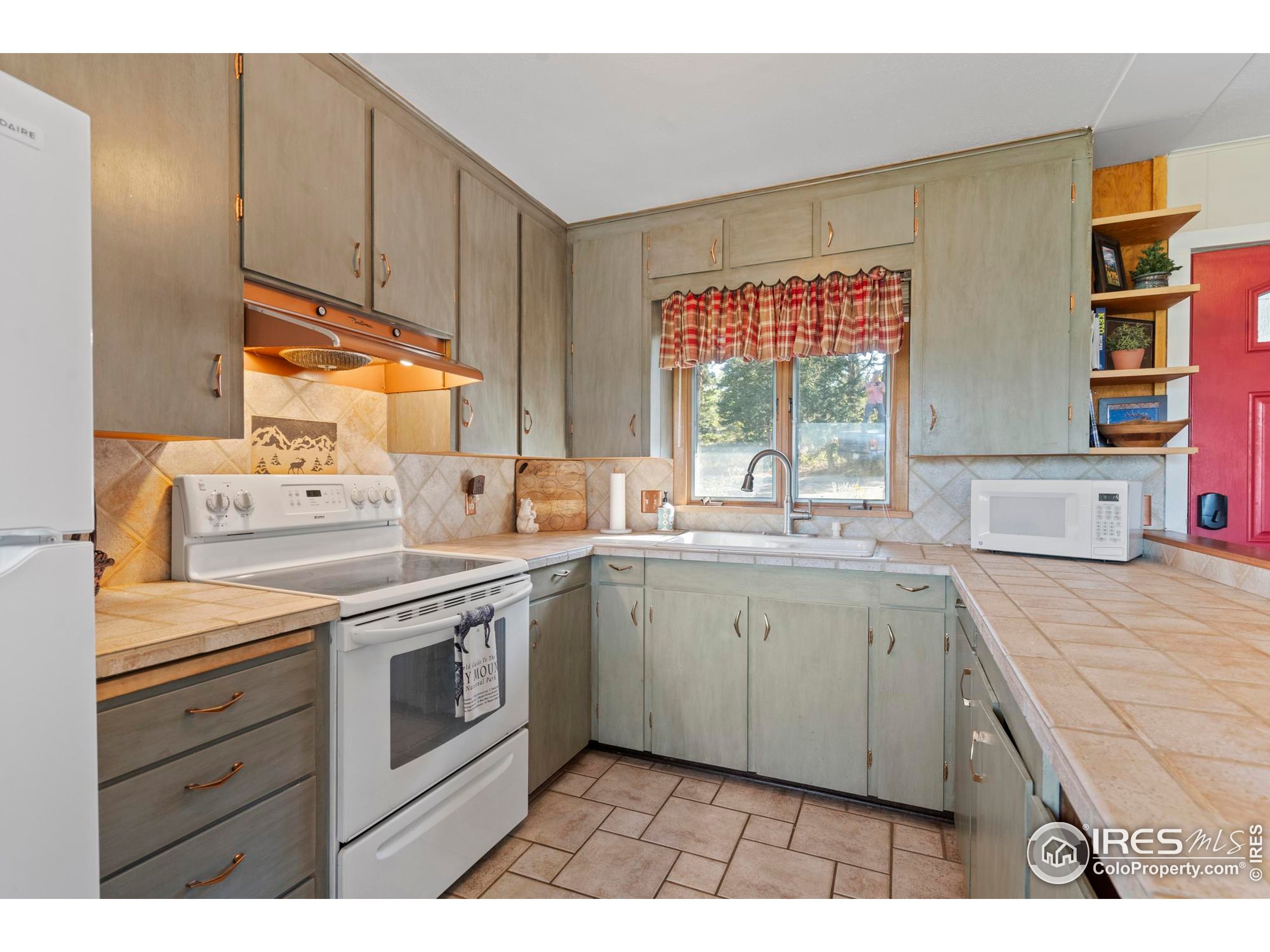 34 Alpine Dr