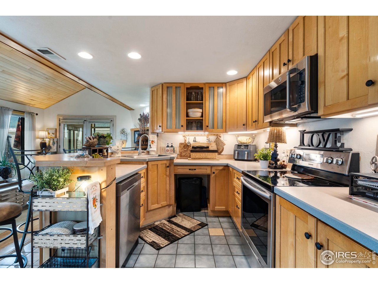 123 Mohawk Rd