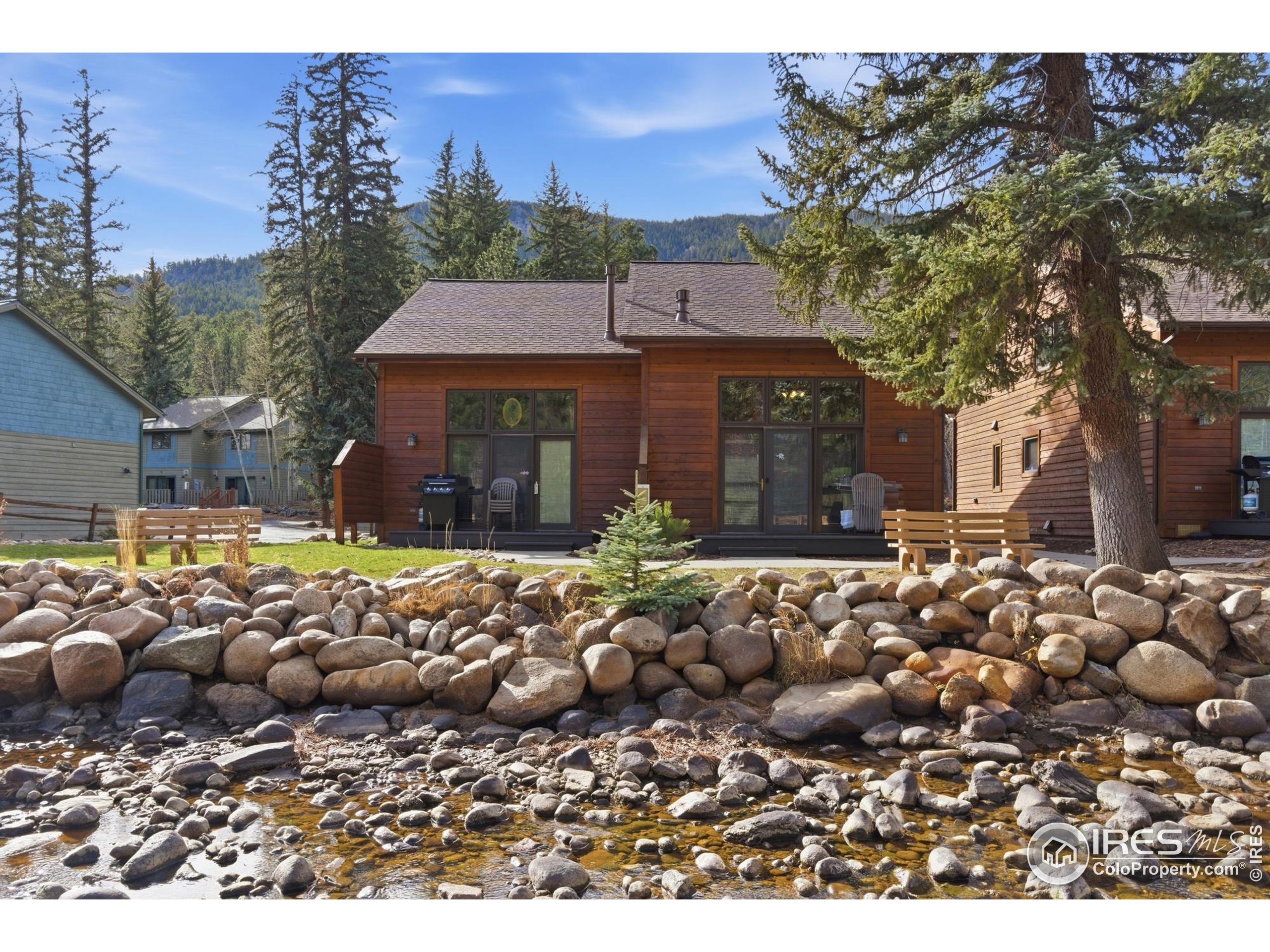 2120 Fall River Rd A2