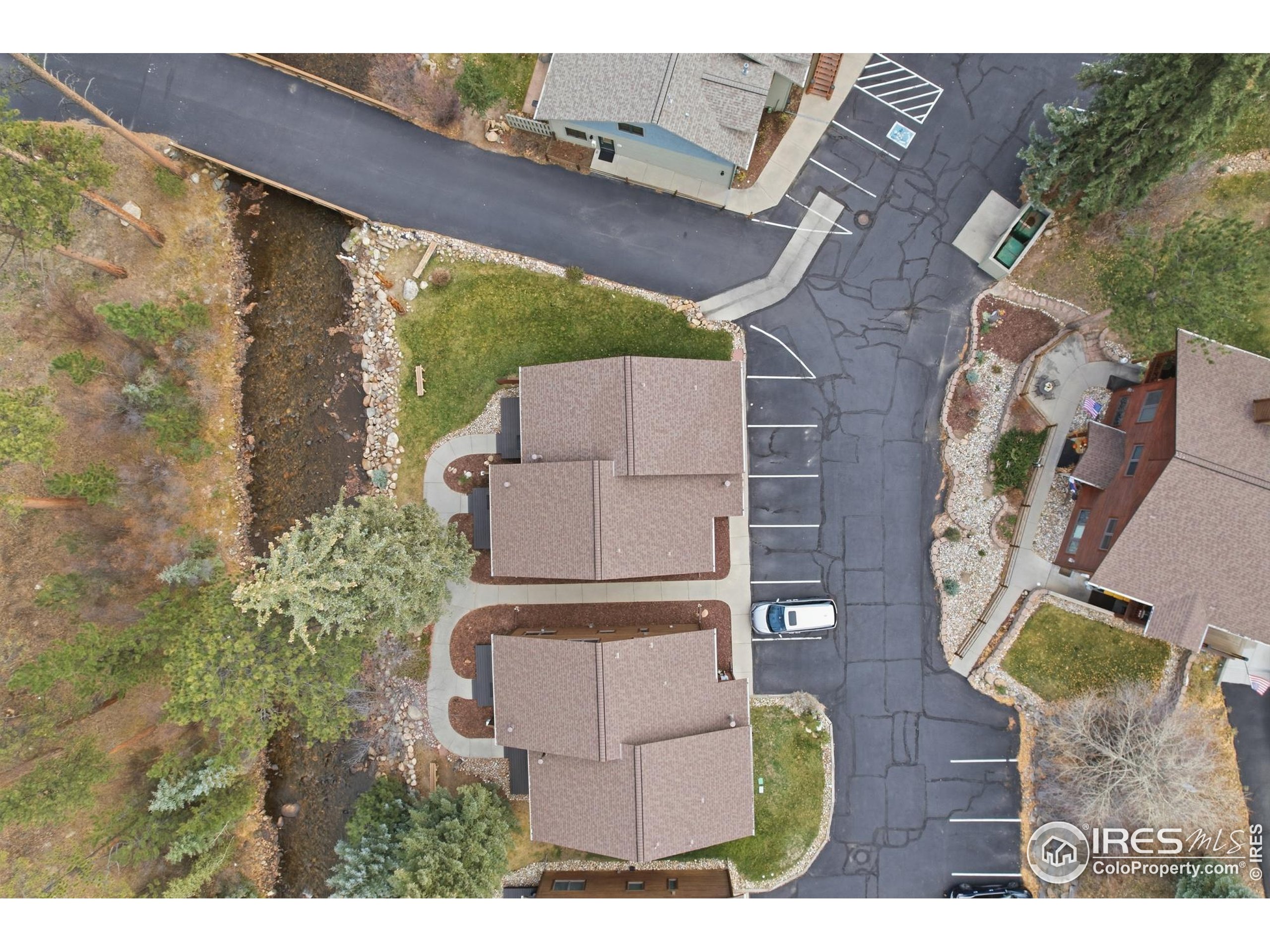 2120 Fall River Rd A2