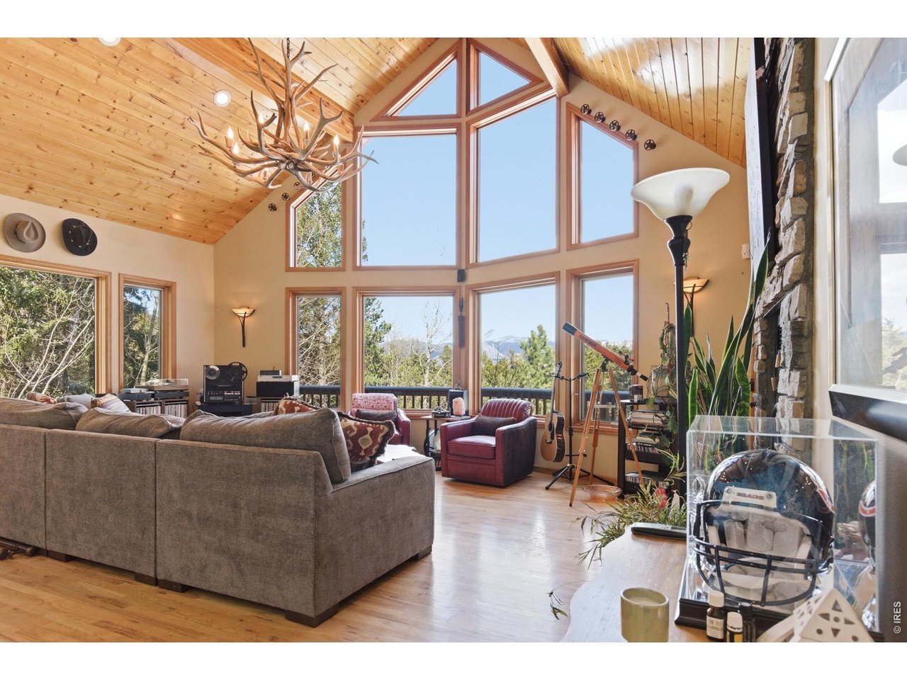 4079 Little Valley Rd