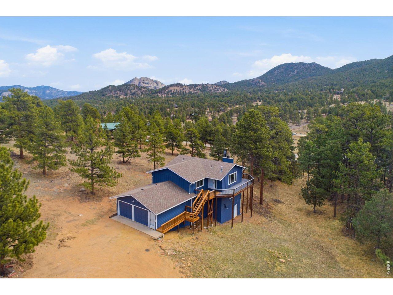 1331 Willow Ln