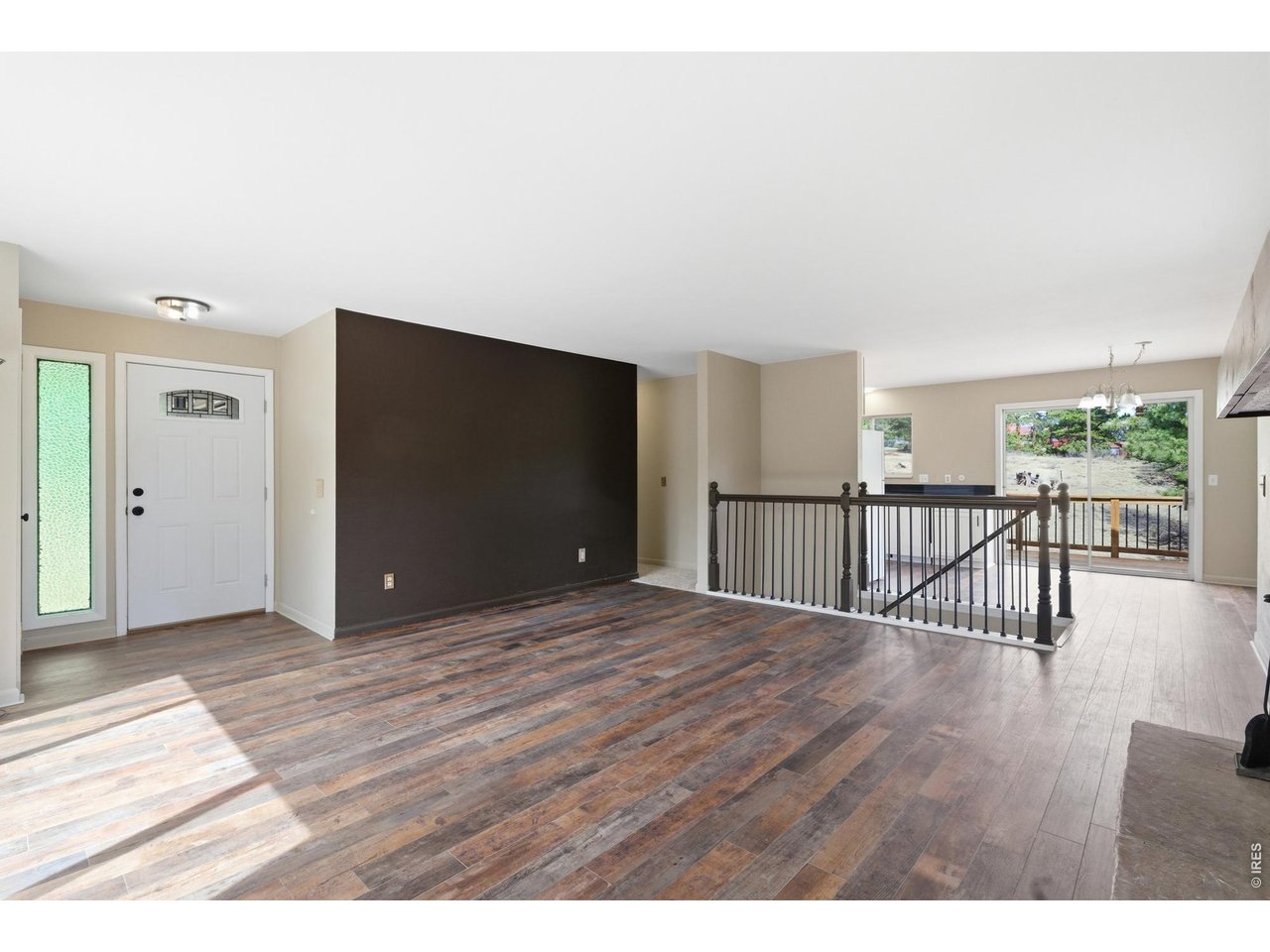 1331 Willow Ln