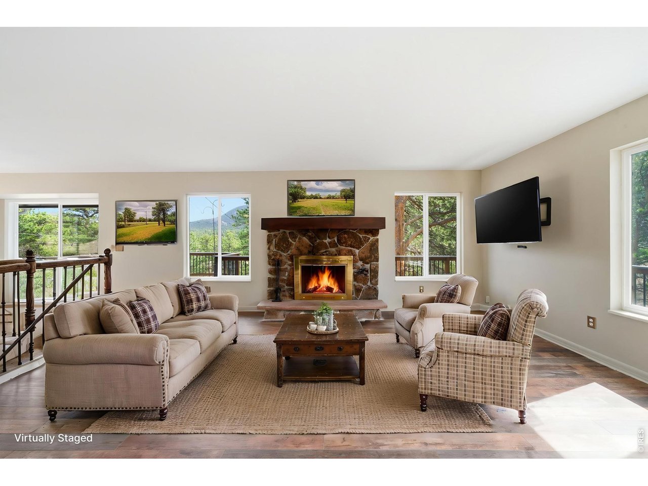 1331 Willow Ln