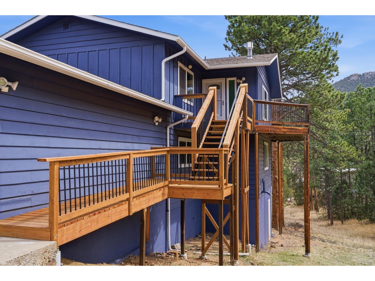 1331 Willow Ln