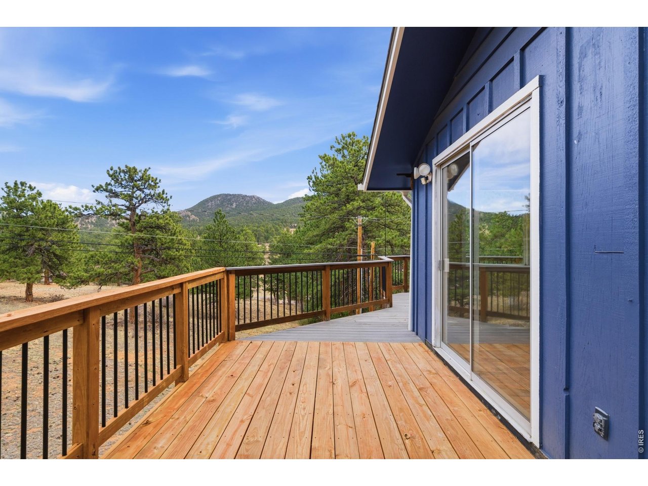 1331 Willow Ln