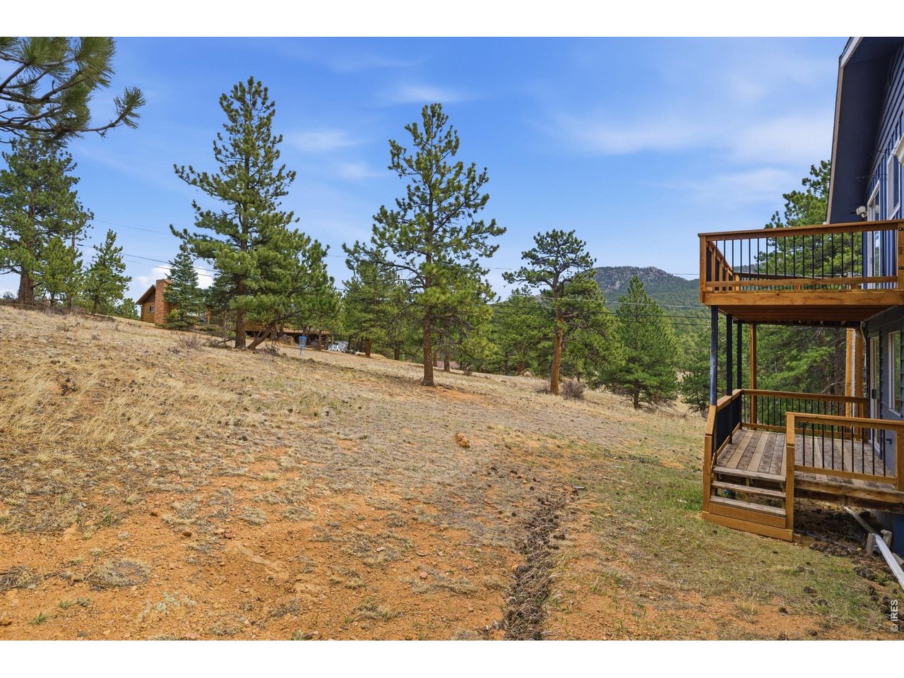 1331 Willow Ln