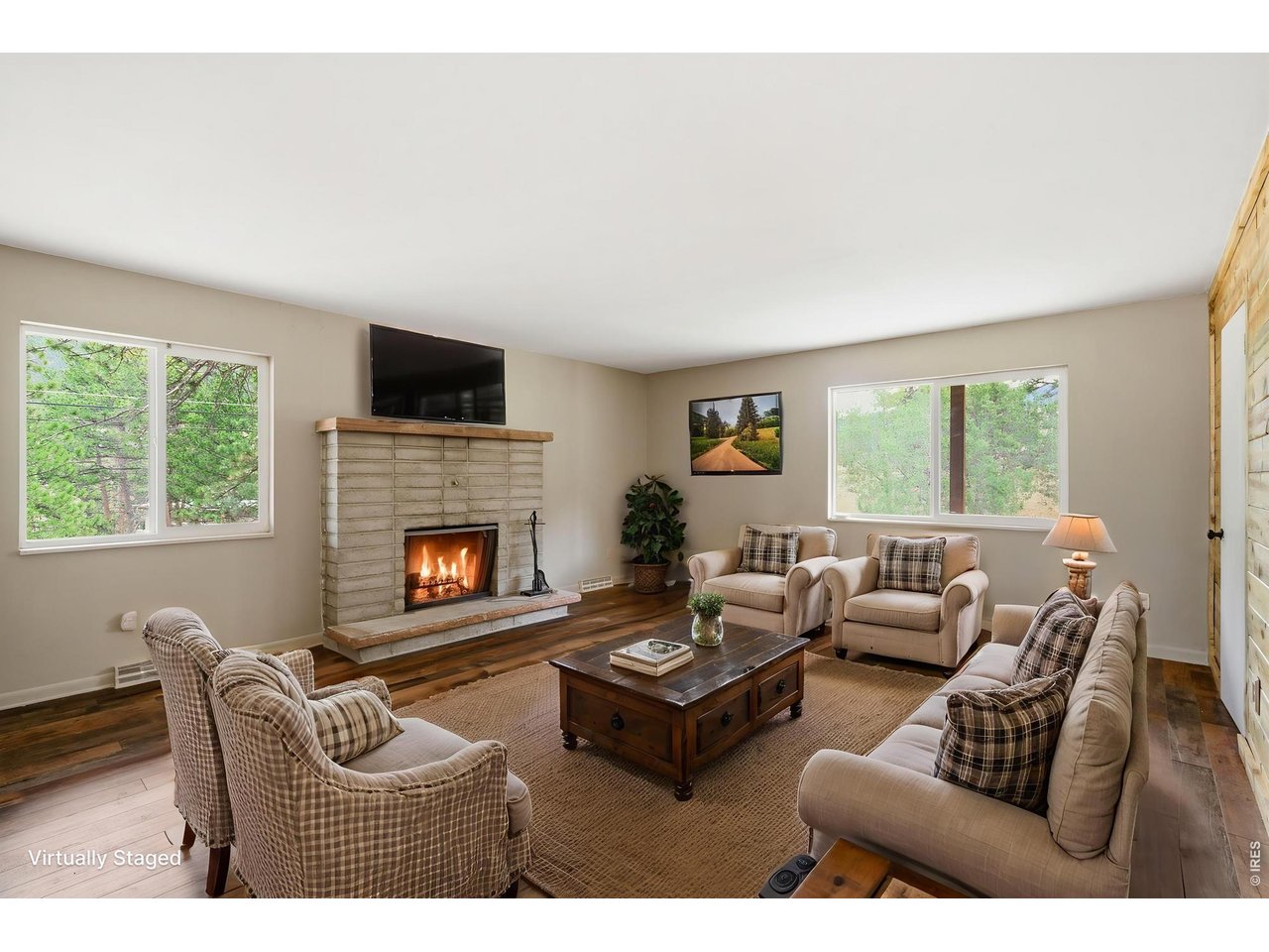 1331 Willow Ln