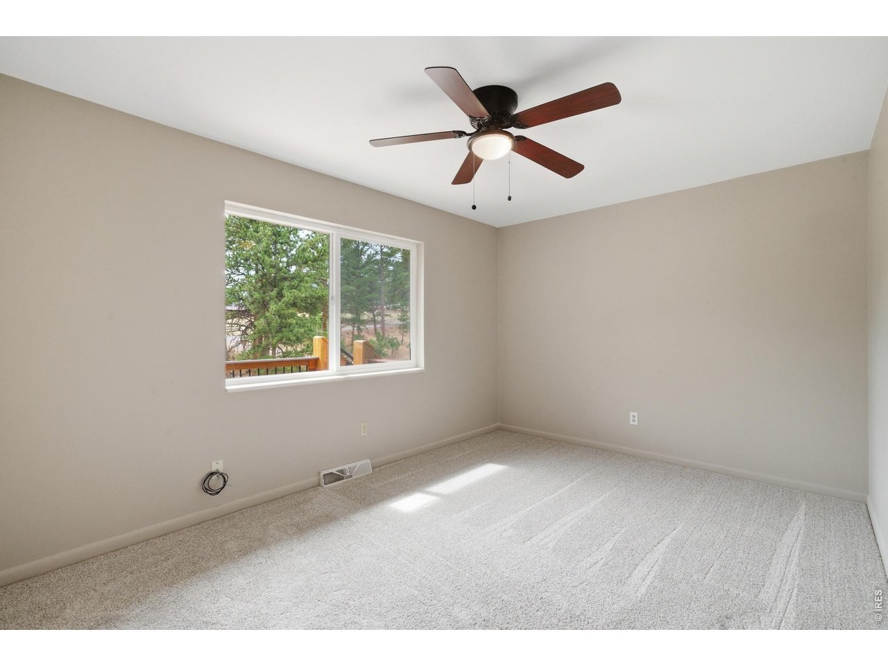 1331 Willow Ln