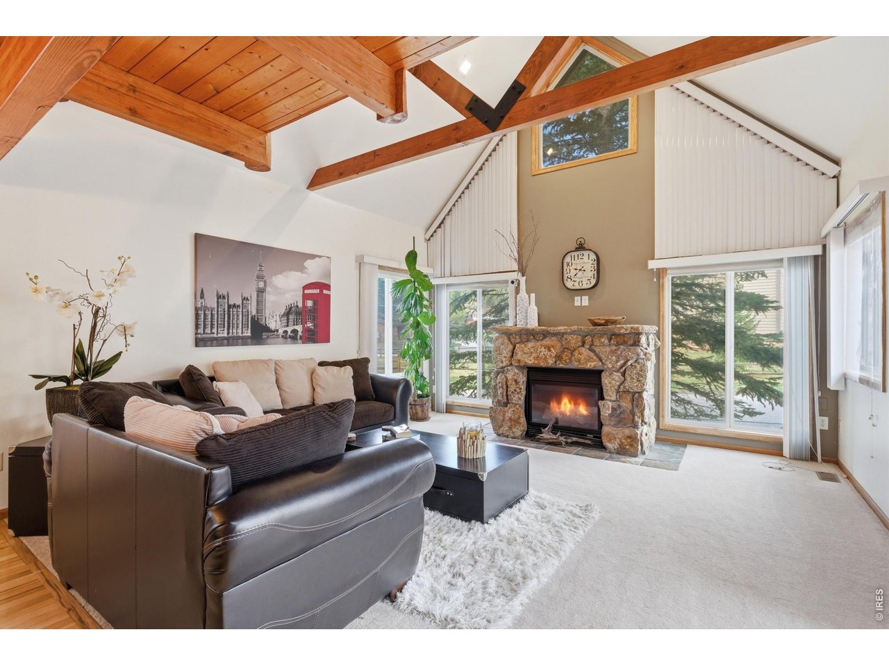 300 Far View Dr 12