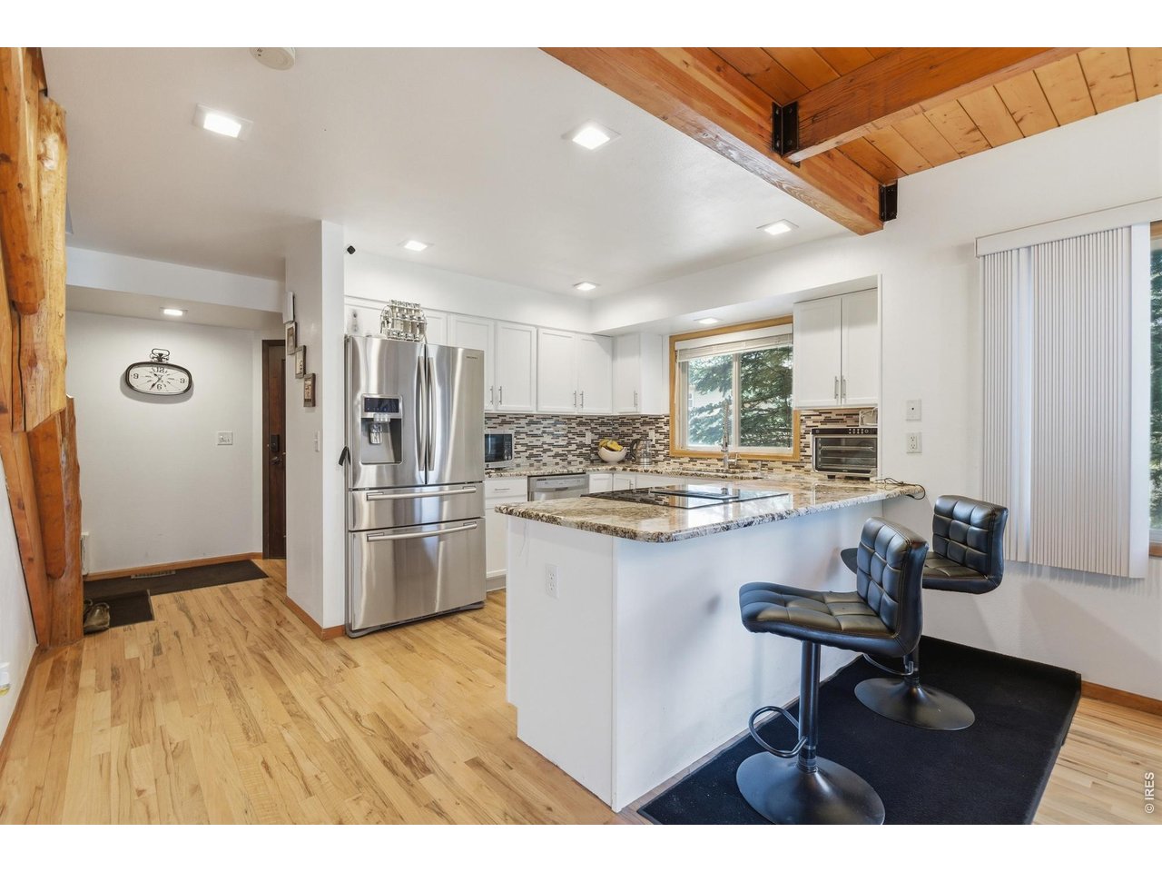 300 Far View Dr 12