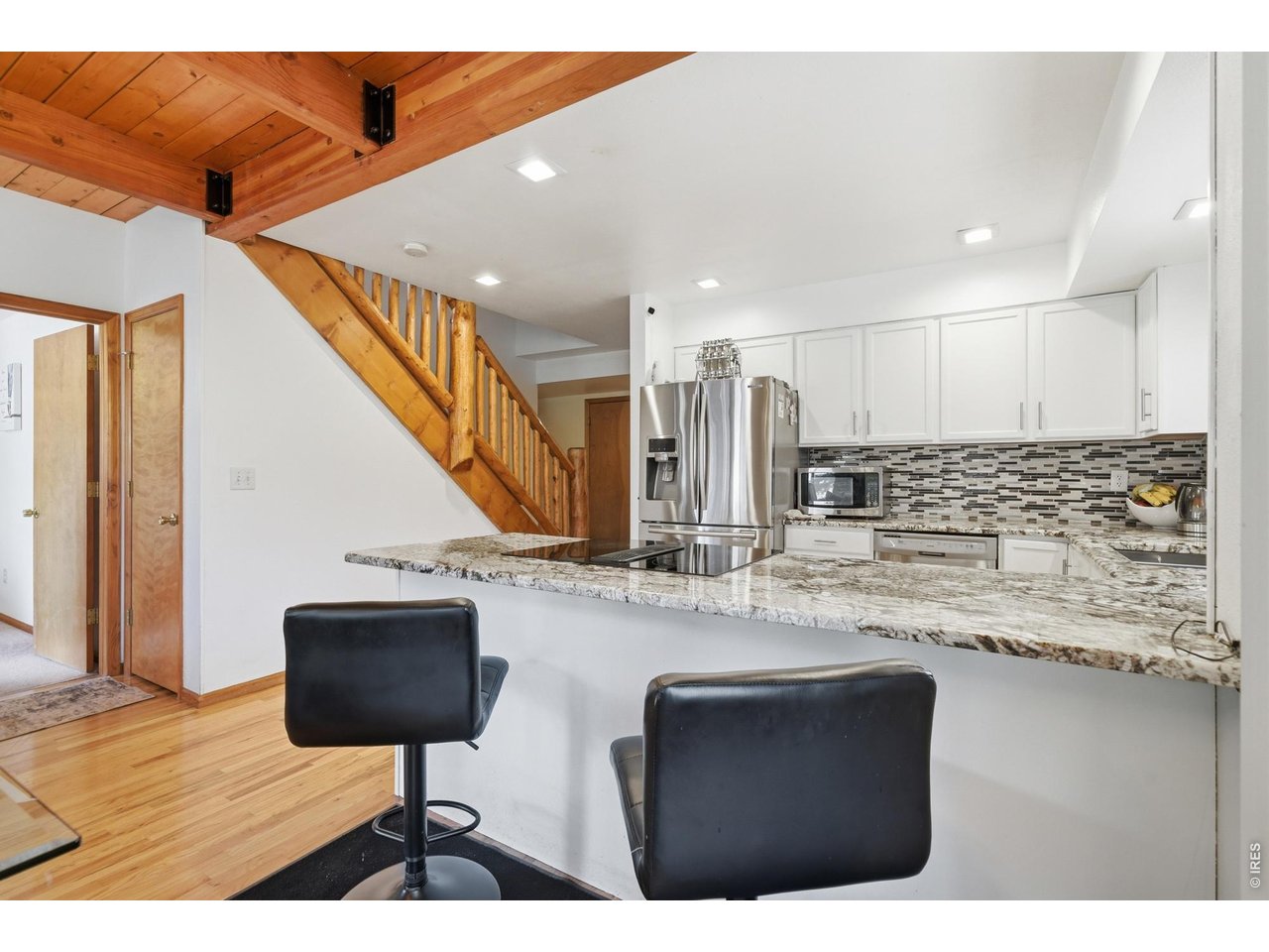 300 Far View Dr 12
