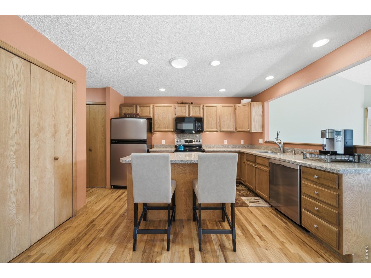 1861 Raven Ave B2