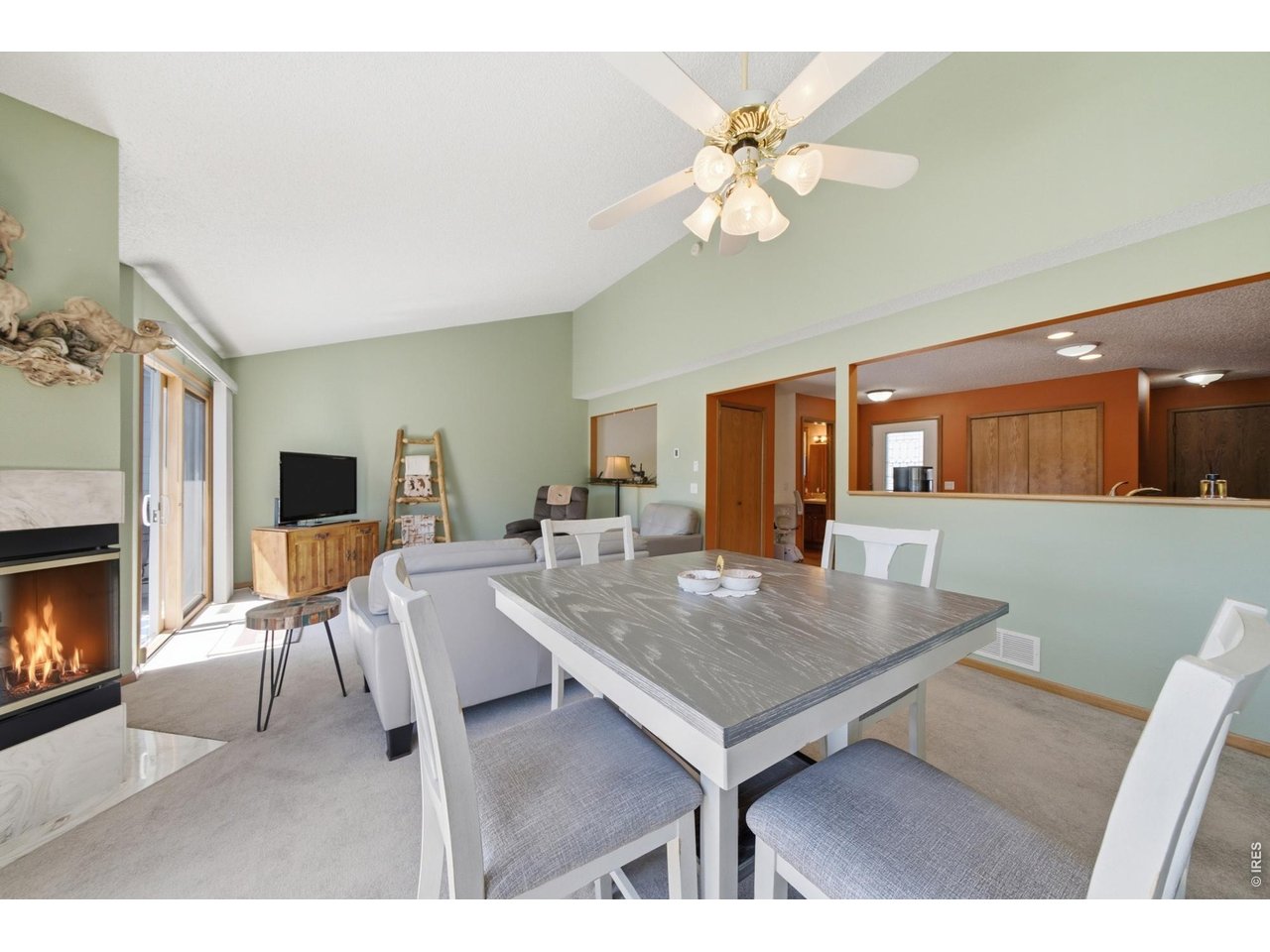 1861 Raven Ave B2