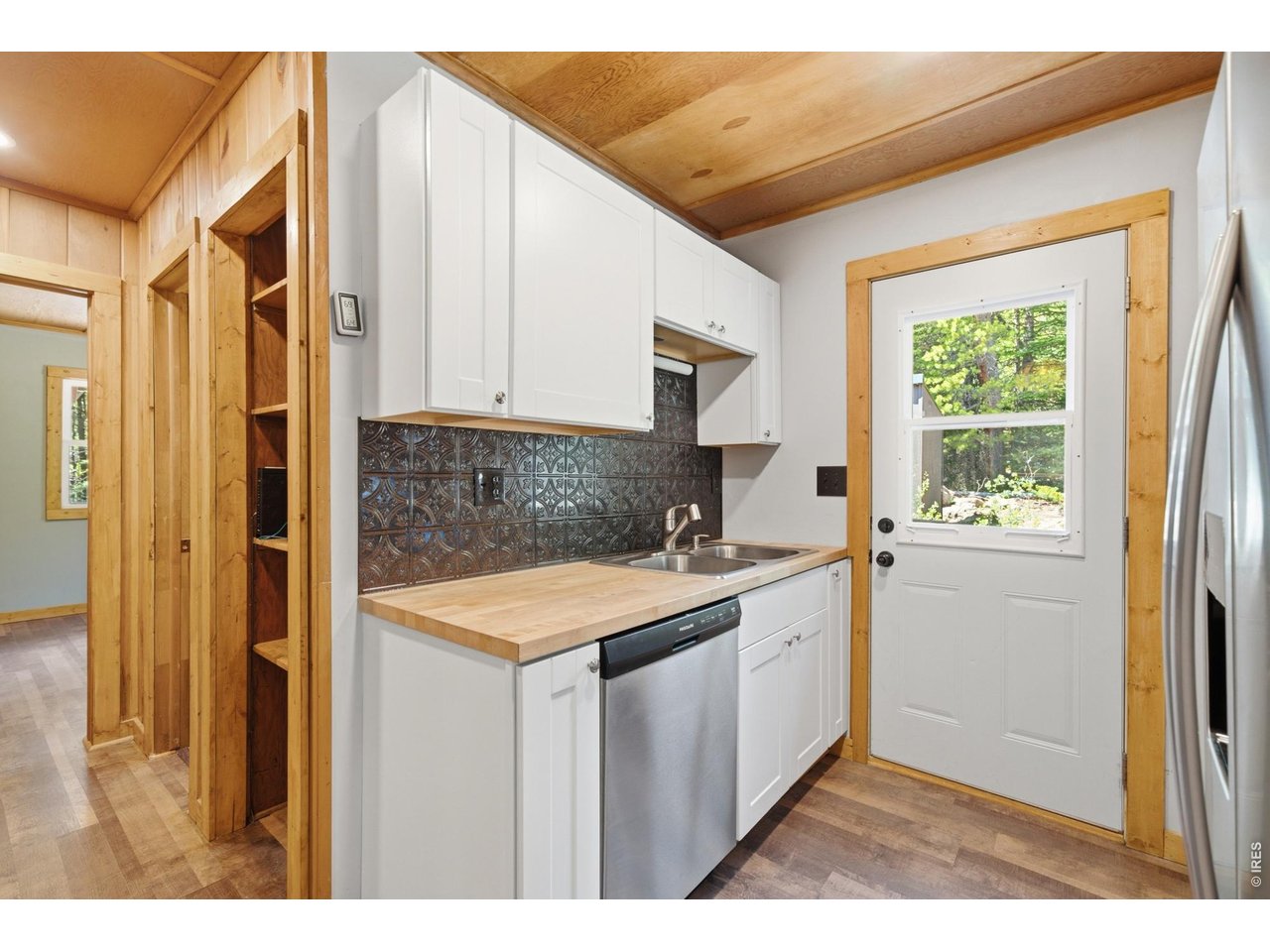 225 Mills Moraine Dr