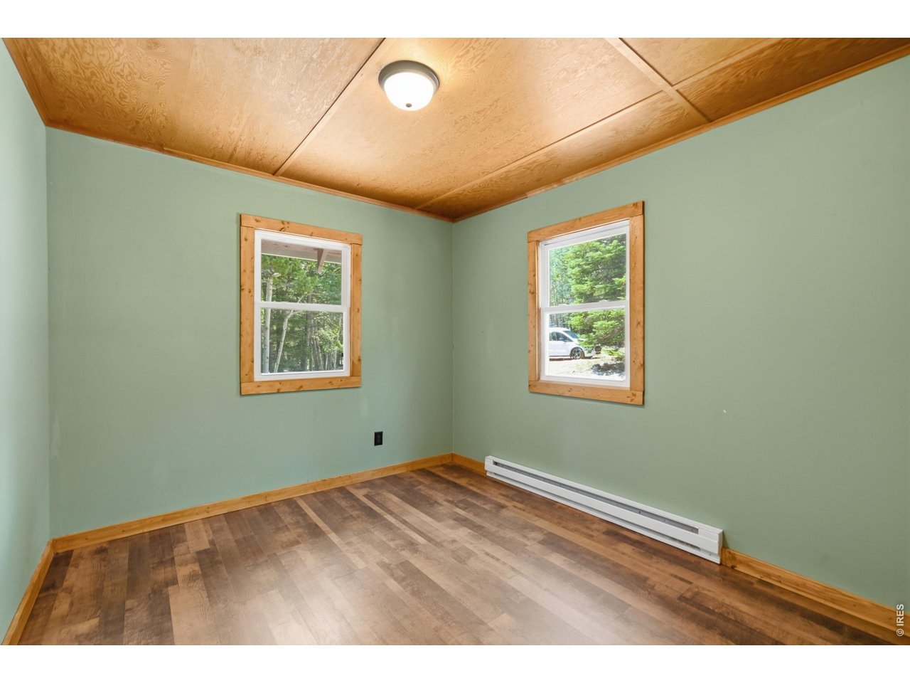 225 Mills Moraine Dr