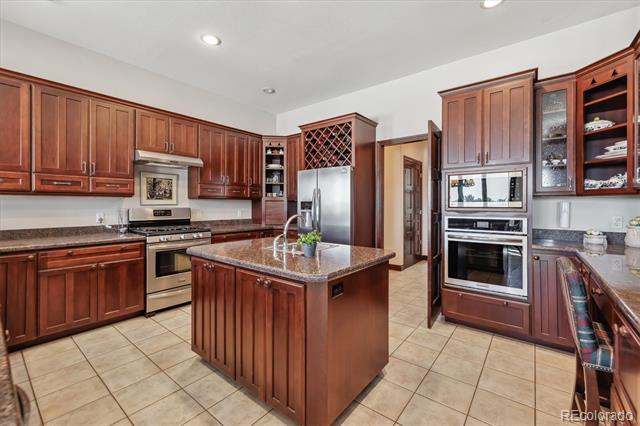 30544 The Golf Club Point