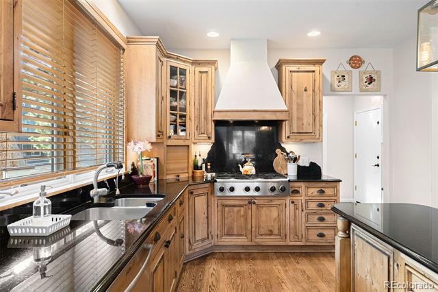 1443 Belford Court