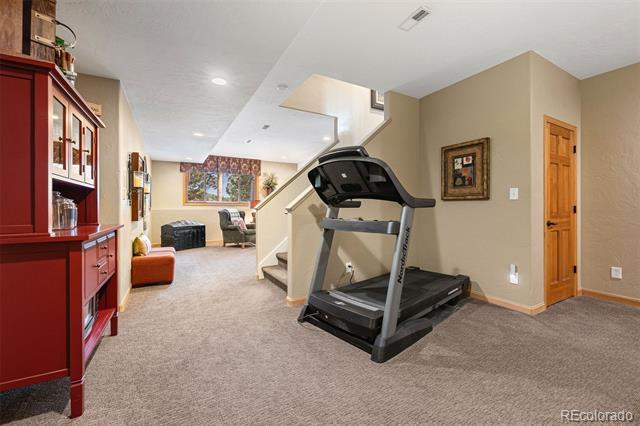 1443 Belford Court