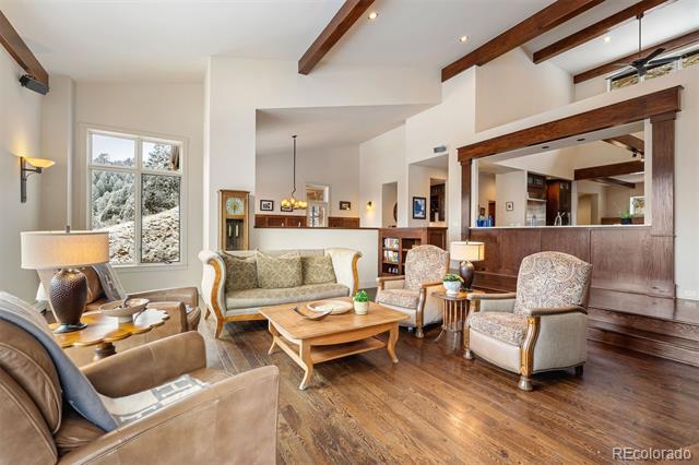 21609 Clarence Lane