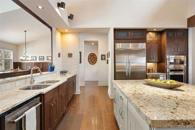21609 Clarence Lane