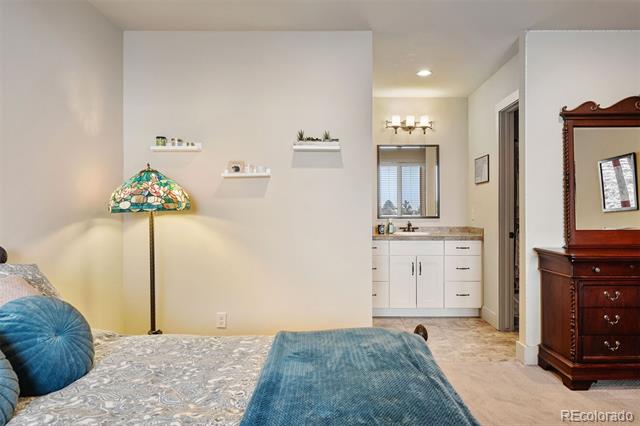 21609 Clarence Lane