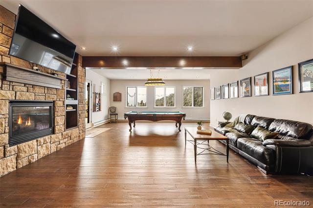 21609 Clarence Lane