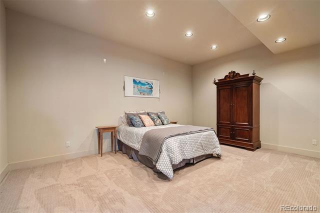 21609 Clarence Lane