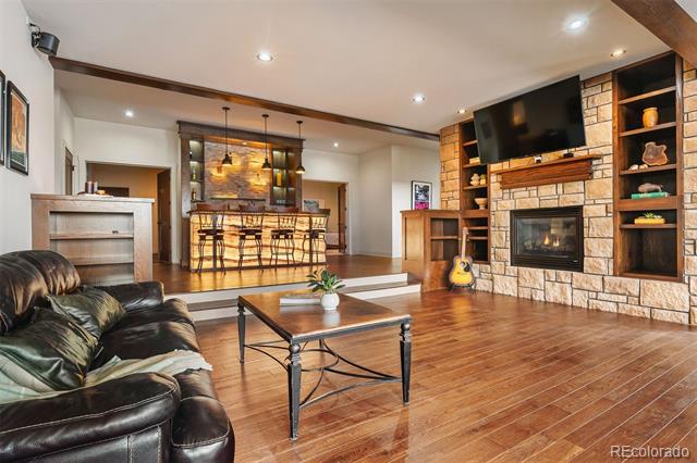 21609 Clarence Lane